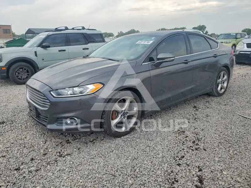 2015 Ford FUSION фото