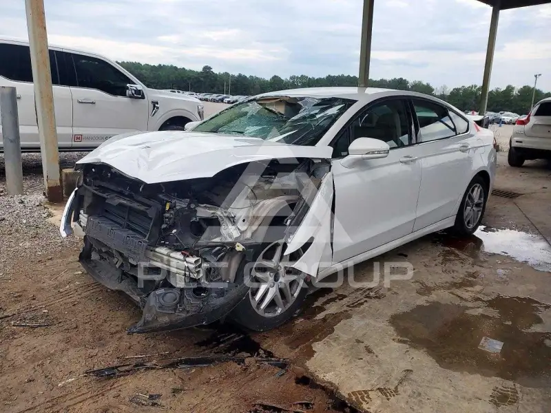 2015 Ford FUSION фото