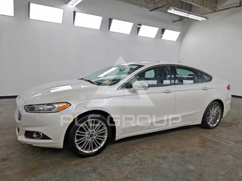 2015 Ford FUSION фото