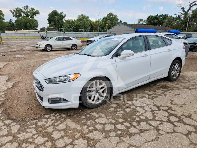 2015 Ford FUSION фото