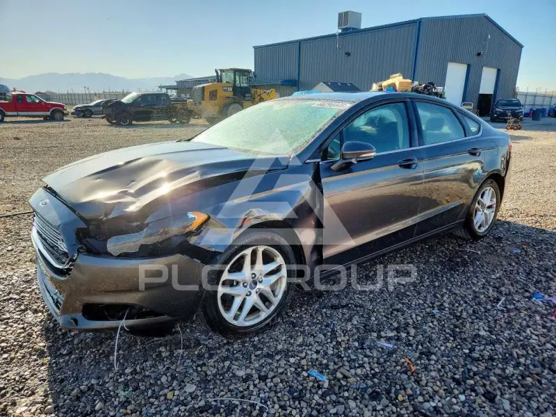 2015 Ford FUSION фото