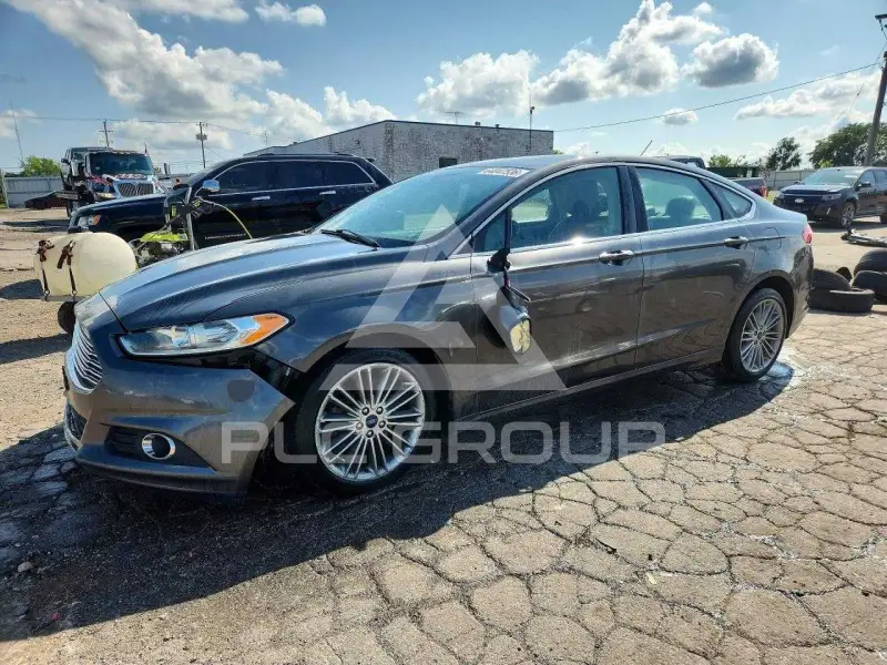 2015 Ford FUSION фото