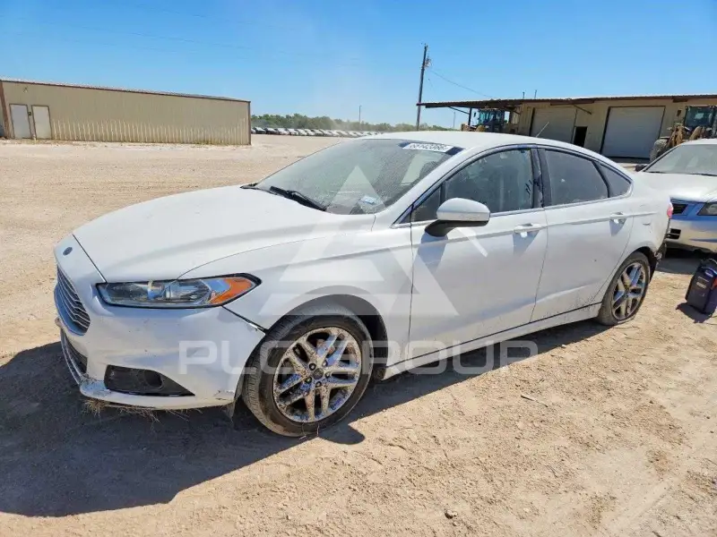 2015 Ford FUSION фото