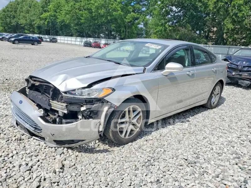 2015 Ford FUSION фото