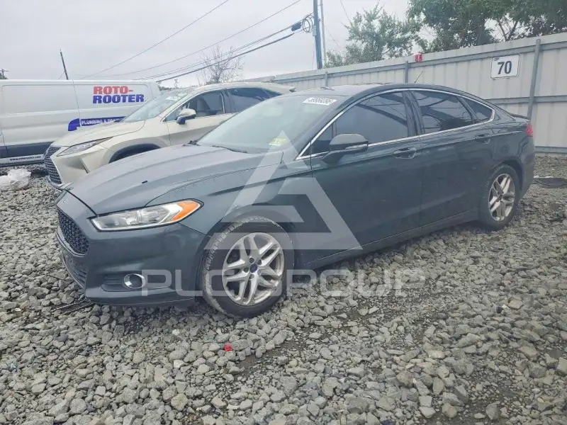 2015 Ford FUSION фото