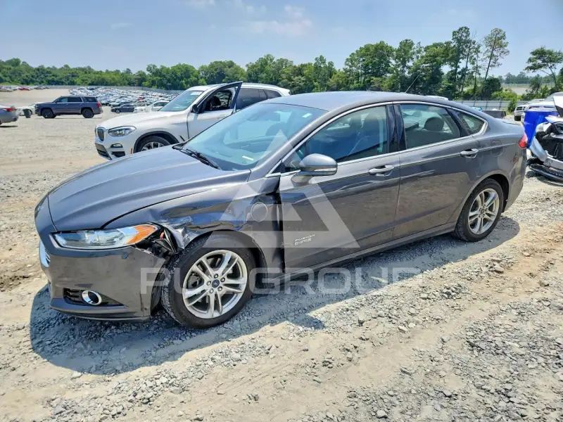2015 Ford FUSION photo