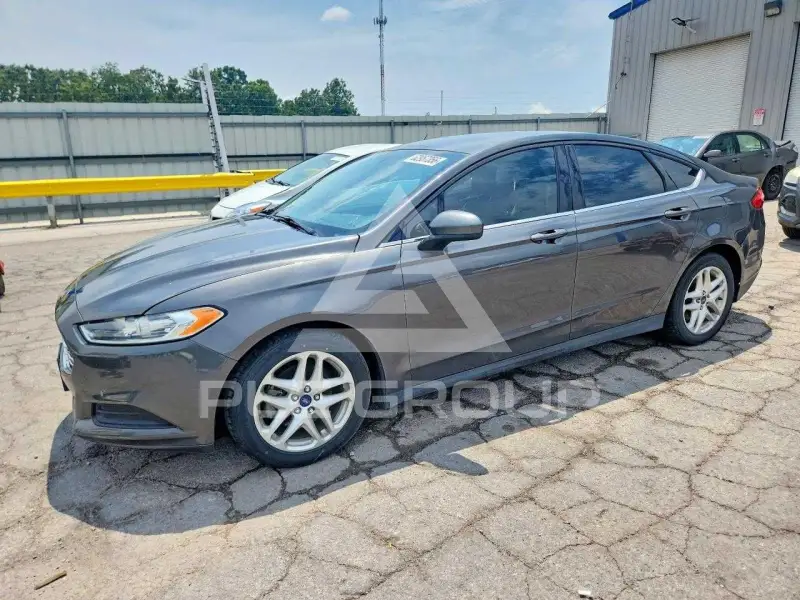 2015 Ford FUSION фото