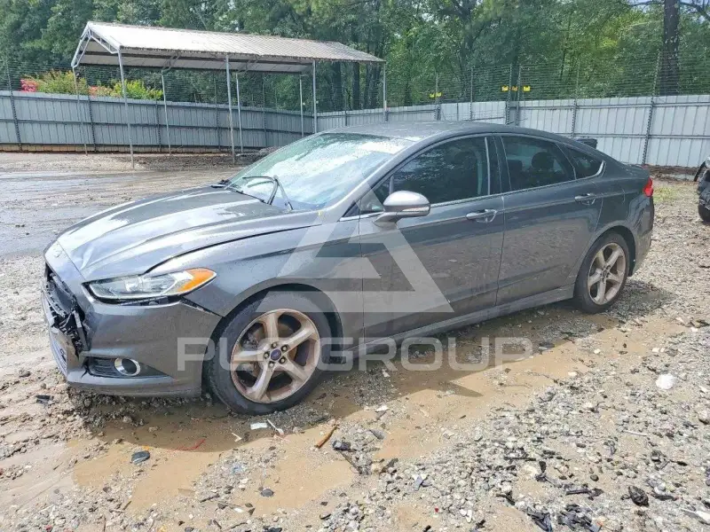 2015 Ford FUSION photo