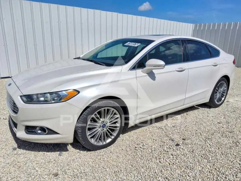 2015 Ford FUSION фото