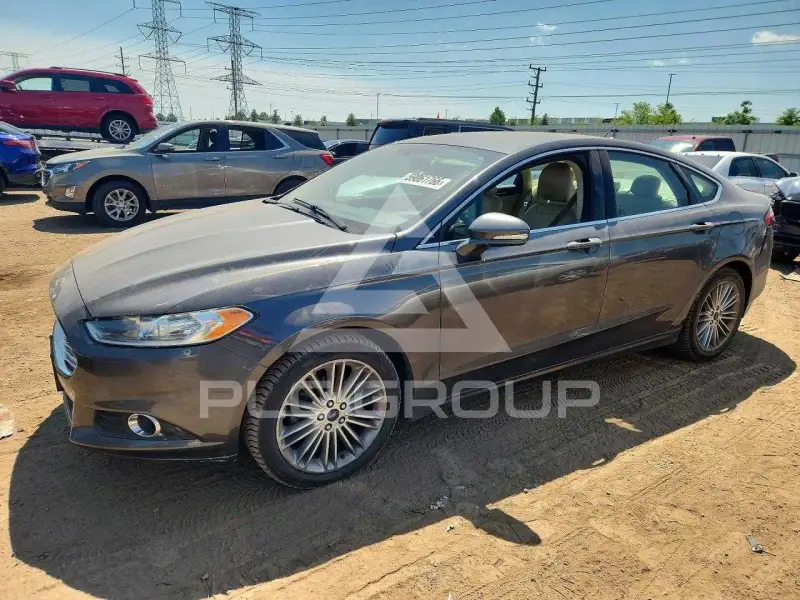 2015 Ford FUSION фото