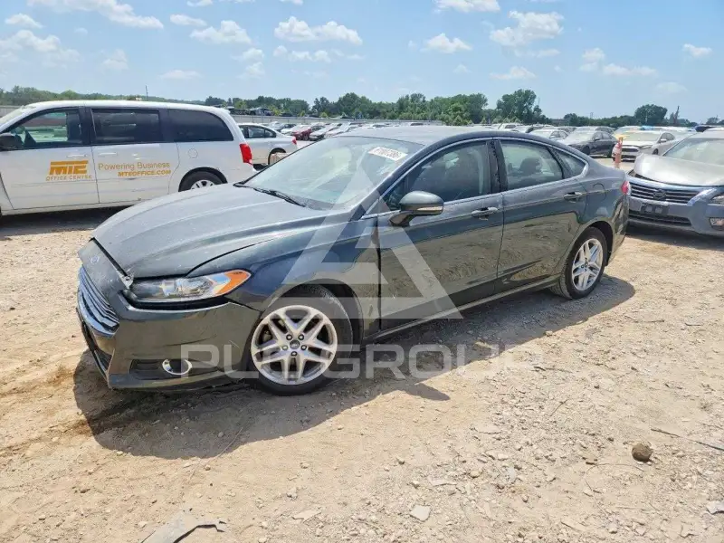 2015 Ford FUSION фото