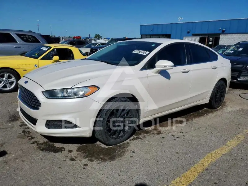 2015 Ford FUSION photo