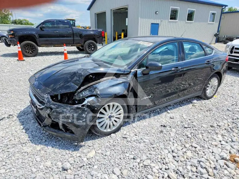 2015 Ford FUSION фото