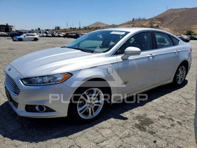 2015 Ford FUSION фото