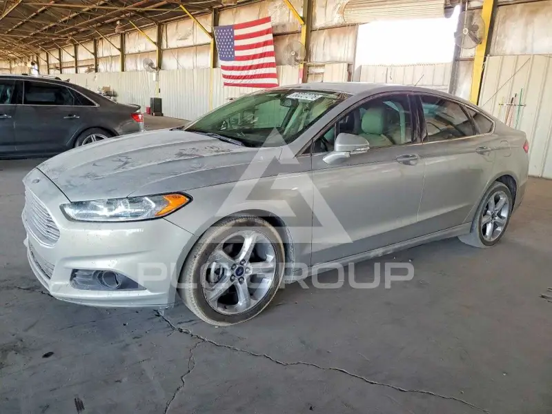 2015 Ford FUSION фото