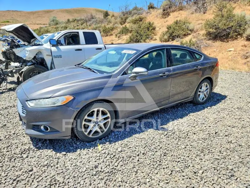 2015 Ford FUSION фото