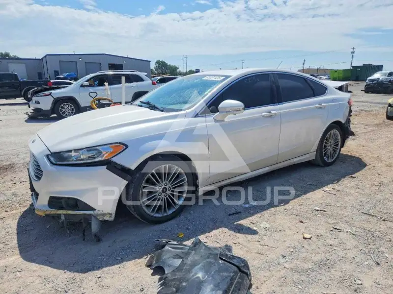 2015 Ford FUSION фото