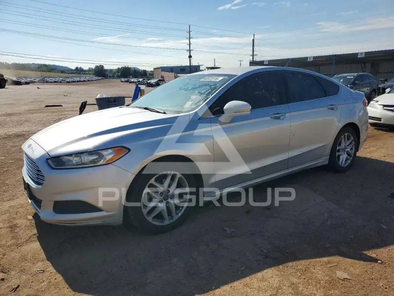 2015 Ford FUSION фото