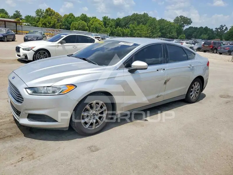 2015 Ford FUSION photo