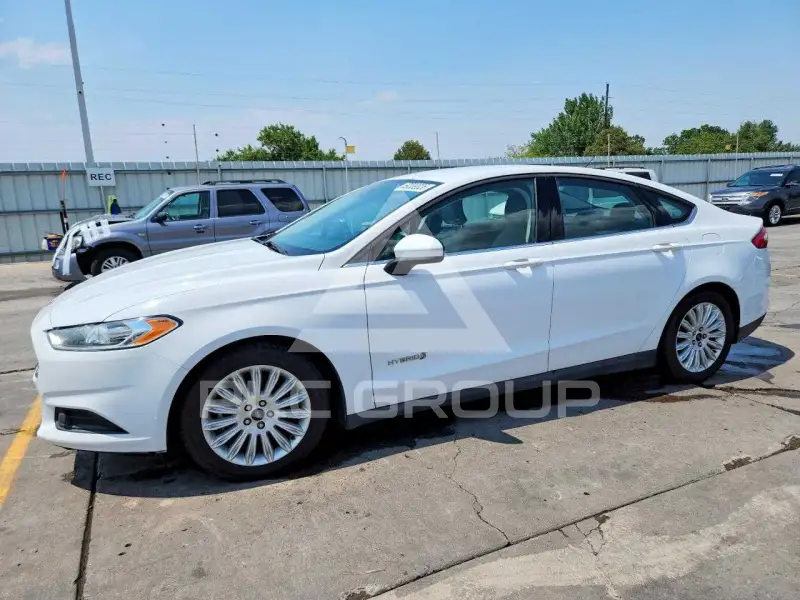 2015 Ford FUSION фото