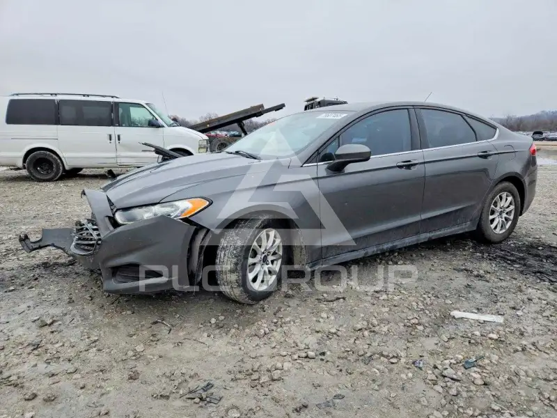 2015 Ford FUSION photo