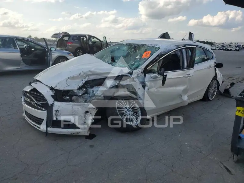 2015 Ford FUSION фото