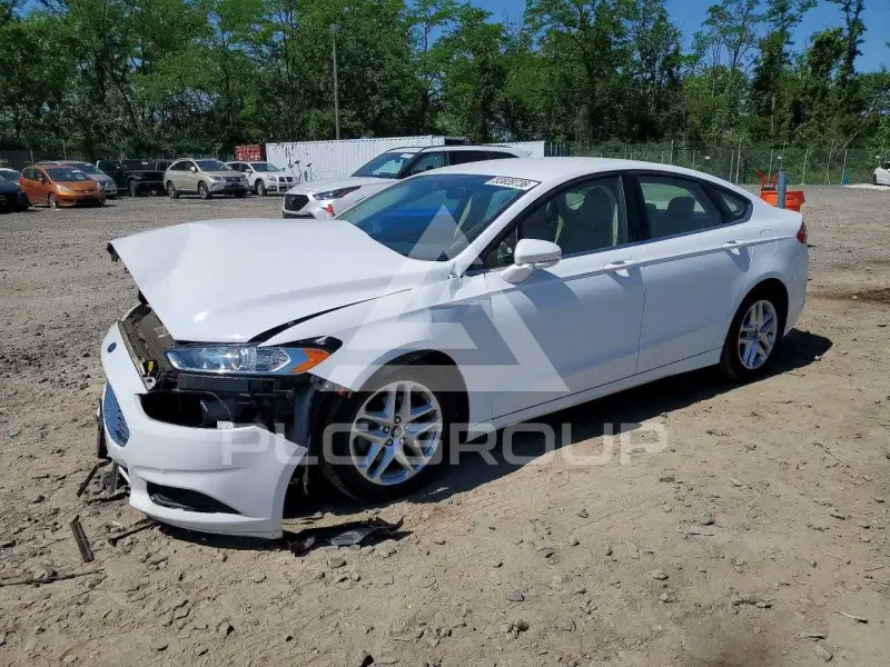 2015 Ford FUSION фото