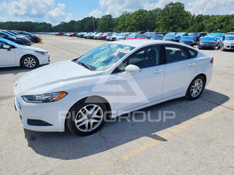 2015 Ford FUSION photo