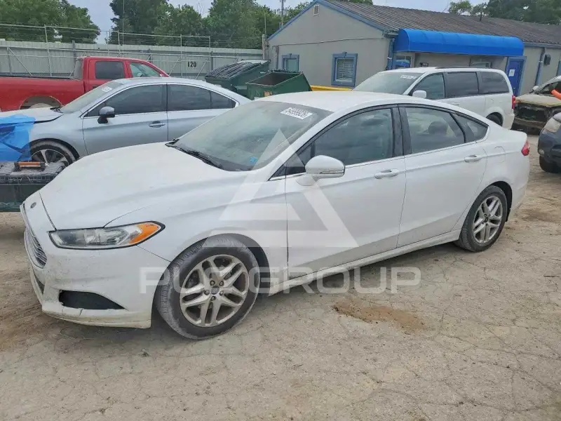 2015 Ford FUSION photo