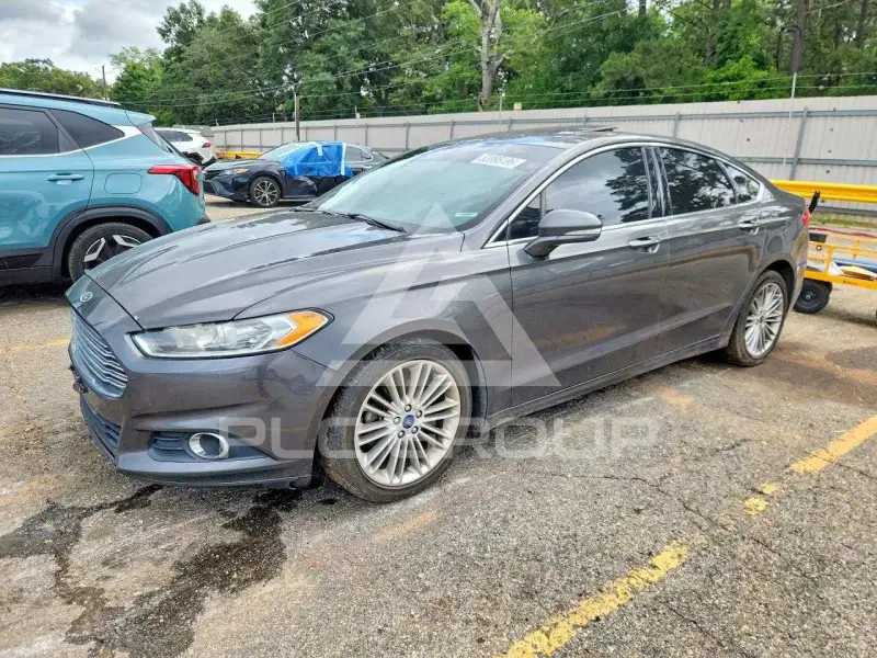 2015 Ford FUSION фото