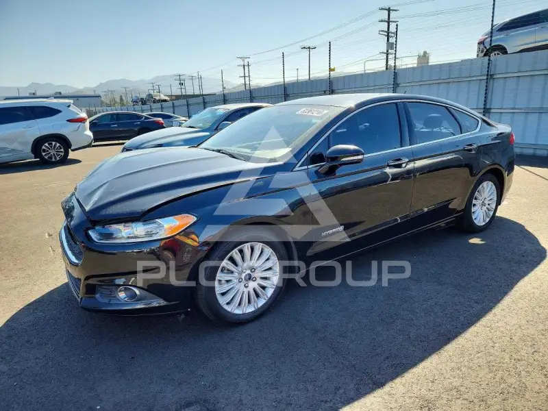 2015 Ford FUSION фото