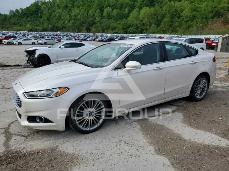 2015 Ford FUSION фото