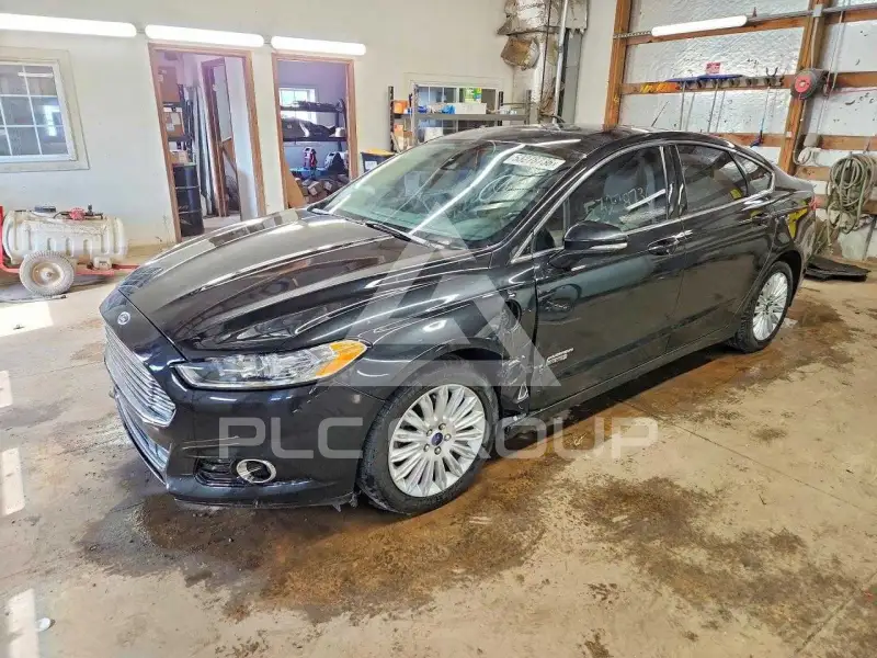 2015 Ford FUSION фото