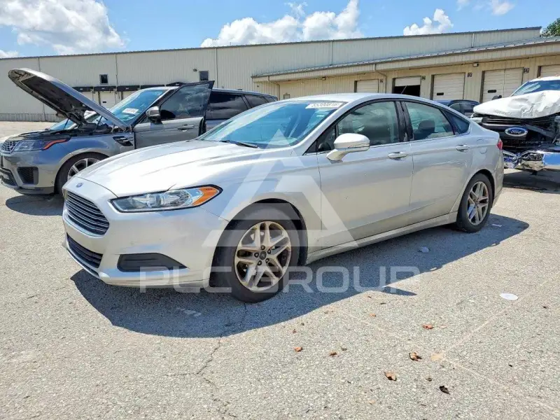 2015 Ford FUSION фото