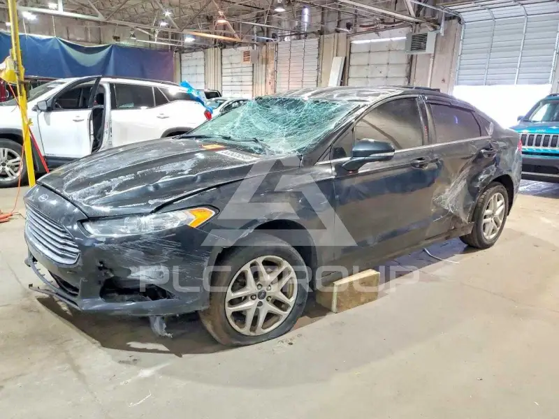 2015 Ford FUSION фото