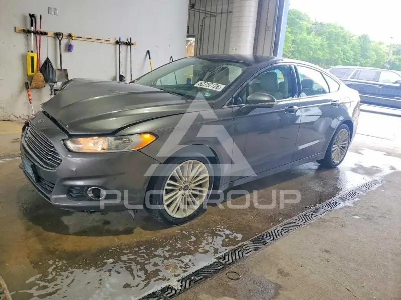 2015 Ford FUSION фото