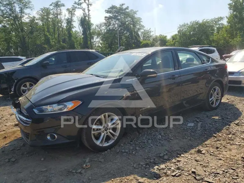 2015 Ford FUSION фото