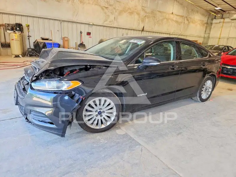 2015 Ford FUSION фото