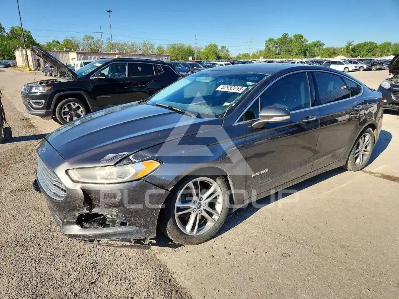2015 Ford FUSION фото