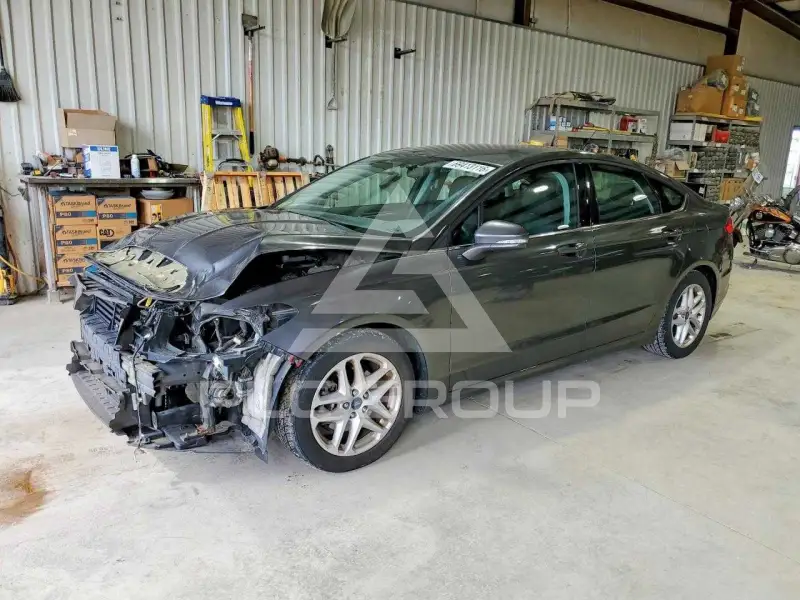 2015 Ford FUSION фото