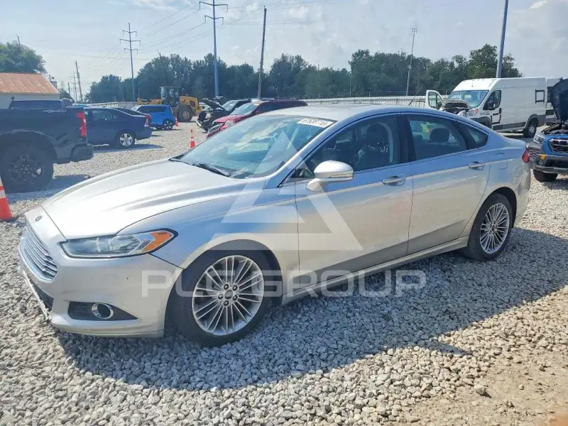 2015 Ford FUSION фото