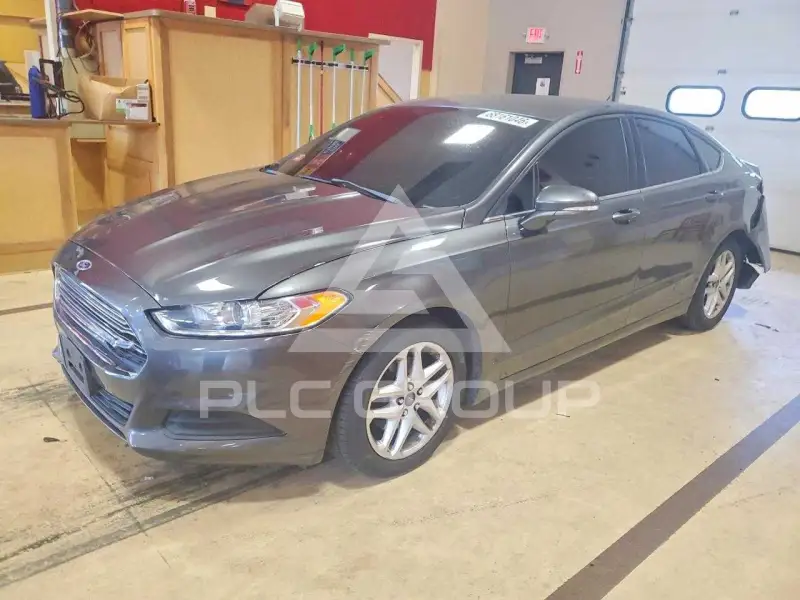 2015 Ford FUSION фото