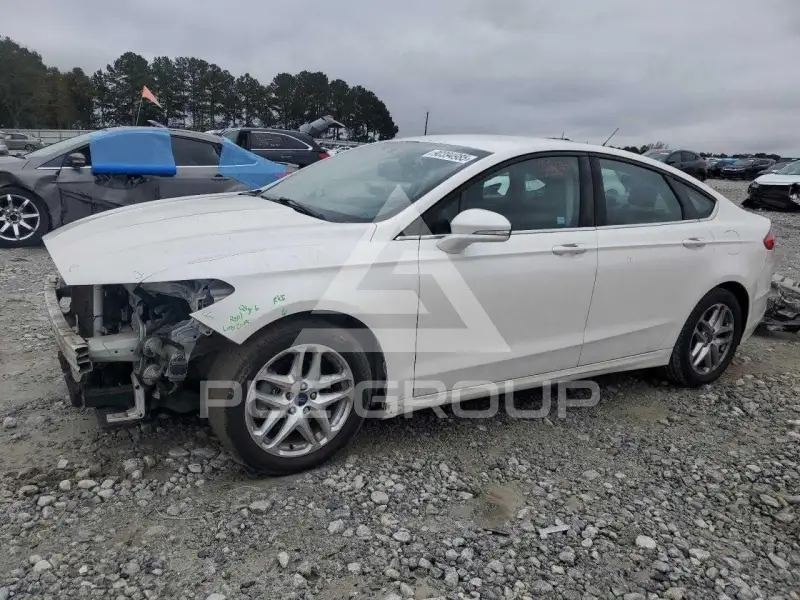 2015 Ford FUSION фото