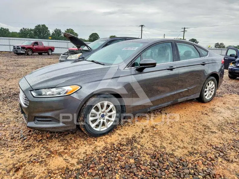 2015 Ford FUSION photo
