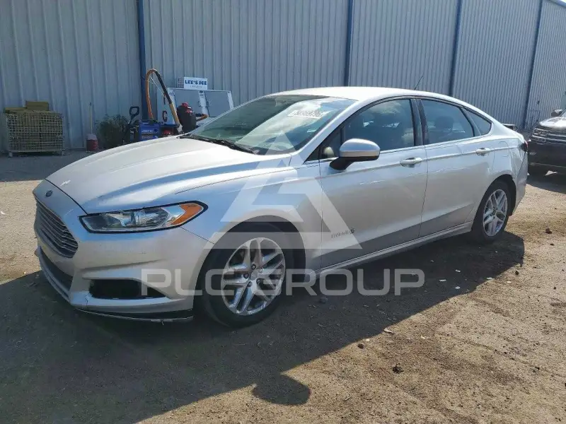2015 Ford FUSION фото