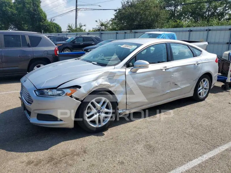2015 Ford FUSION фото