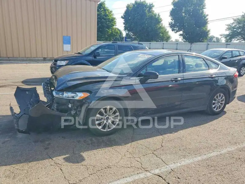 2015 Ford FUSION фото