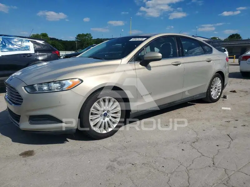 2015 Ford FUSION фото