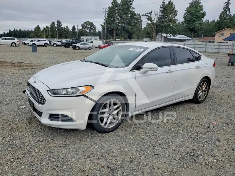 2015 Ford FUSION фото
