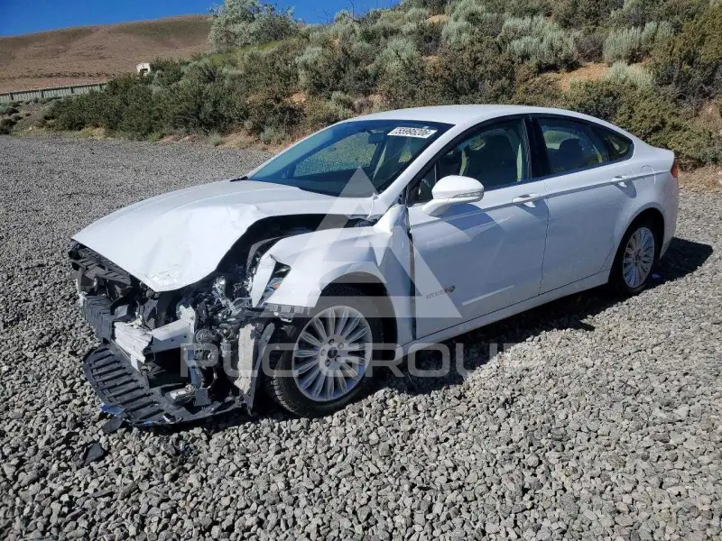 2015 Ford FUSION фото